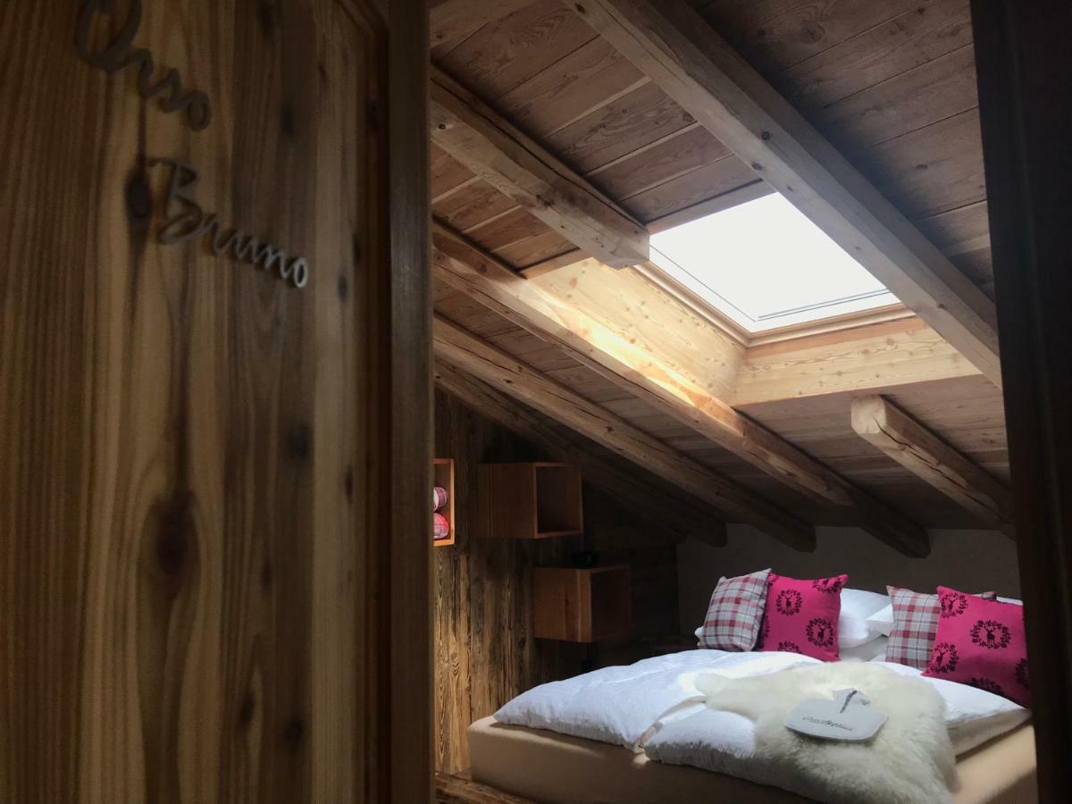 Grizzly Haus & Frosch Restaurant - Teritoria Bed & Breakfast Варена Екстериор снимка